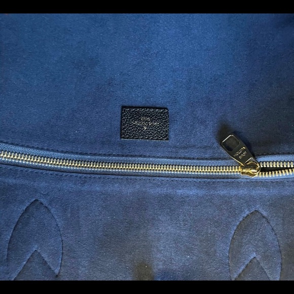 Brand New Louis Vuitton Neverfull MM Empreinte - Picture 4 of 15